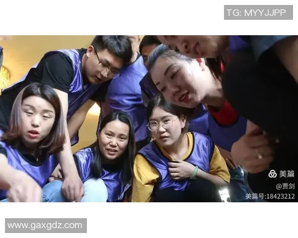 聚焦足球场上3号球星的卓越表现与领袖风采解析