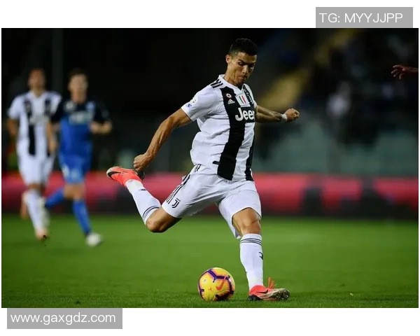 足球球星科学拉筋训练揭秘助力保持巅峰状态与延长职业寿命