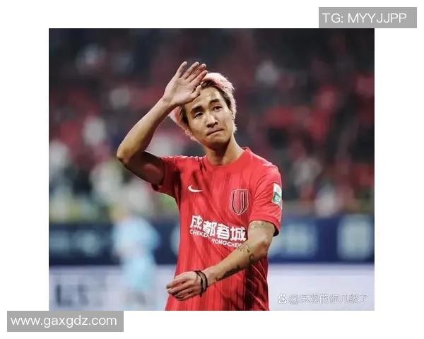 足球球星频繁转会背后的原因与影响分析